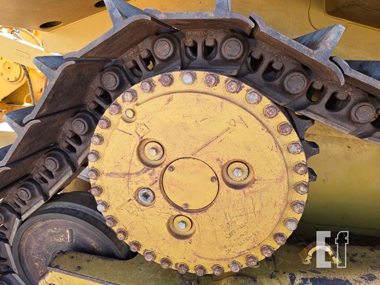 2016-caterpillar-d6t-xl-image-35