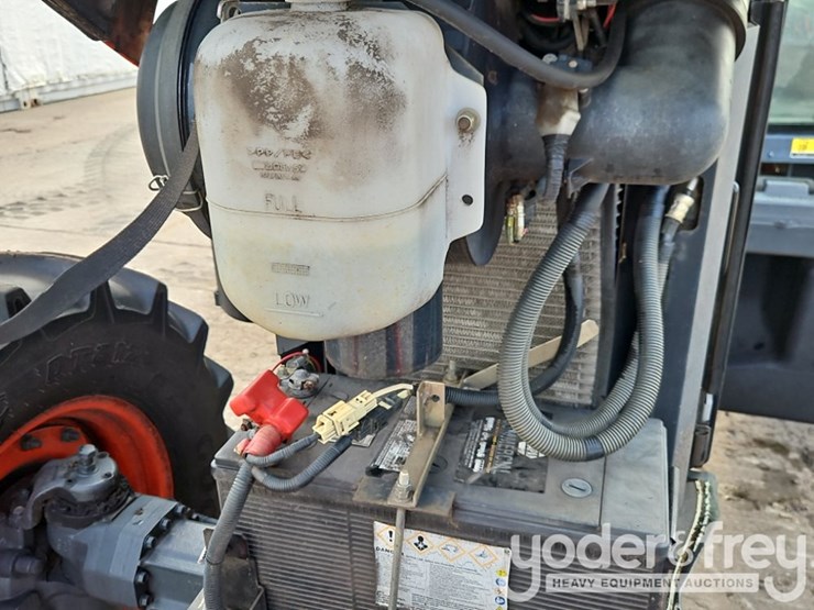 2019-kubota-m6-141-image-17
