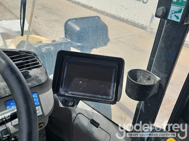 2019-komatsu-wa320-8-image-26