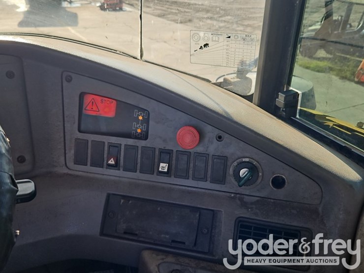 volvo-a25d-image-34