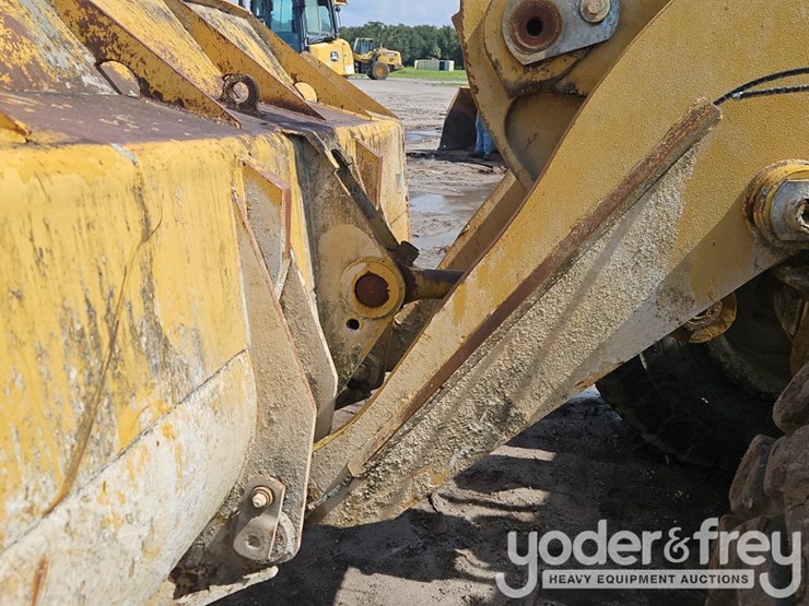 caterpillar-950g-image-17