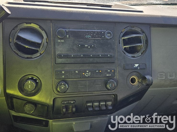 2016-ford-f250-xl-image-26