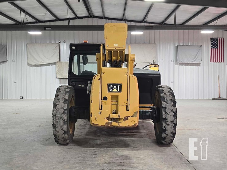 2018-caterpillar-tl943d-image-8