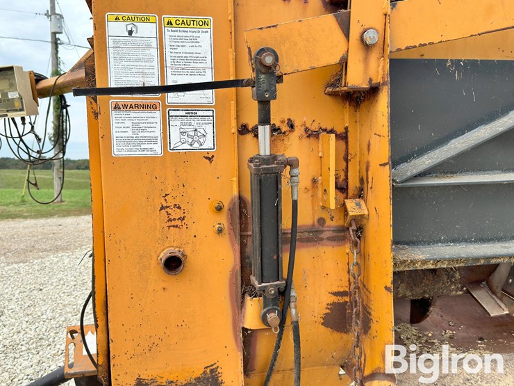kuhn-knight-3130-image-16