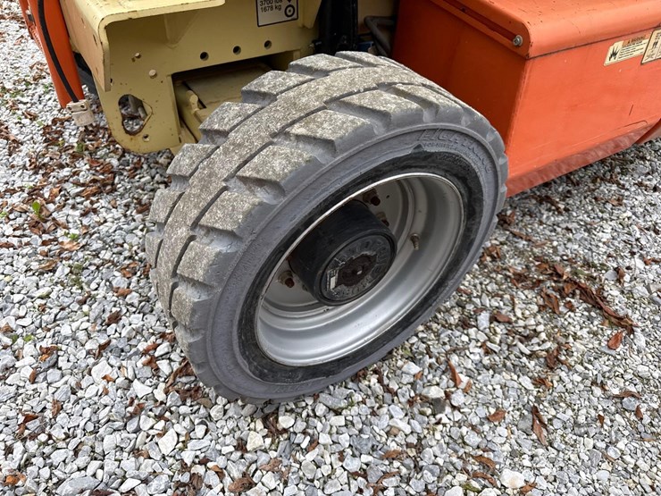 2002-jlg-4069le-image-12