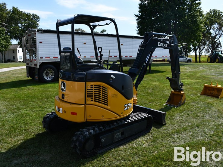 2020-deere-27d-image-5