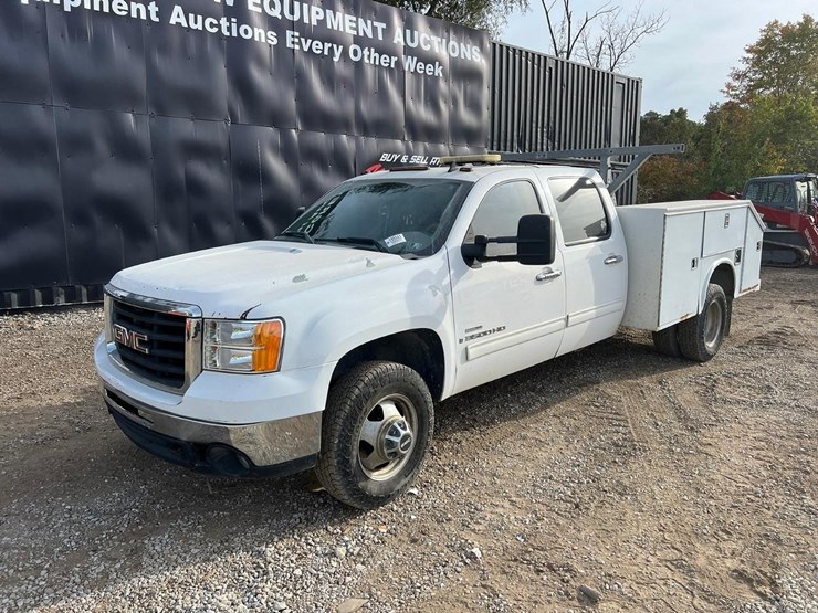 2008-gmc-3500-image-2