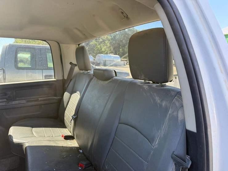 2016-dodge-1500-image-55