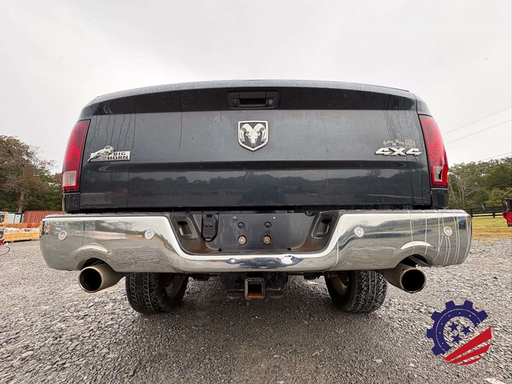2016-dodge-1500-image-21
