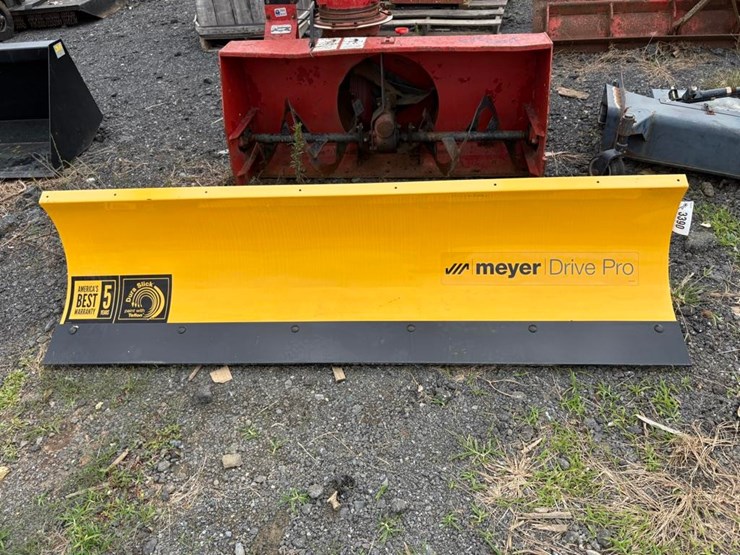 meyer-drive-pro-im-6'8"-snow-blade-image-2