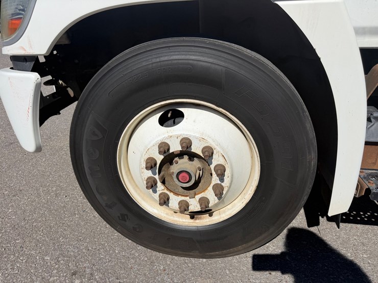 2016-hino-338-image-9