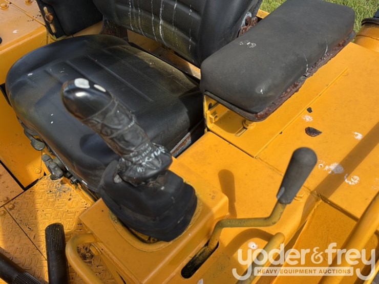 caterpillar-d5c-lgp-image-25