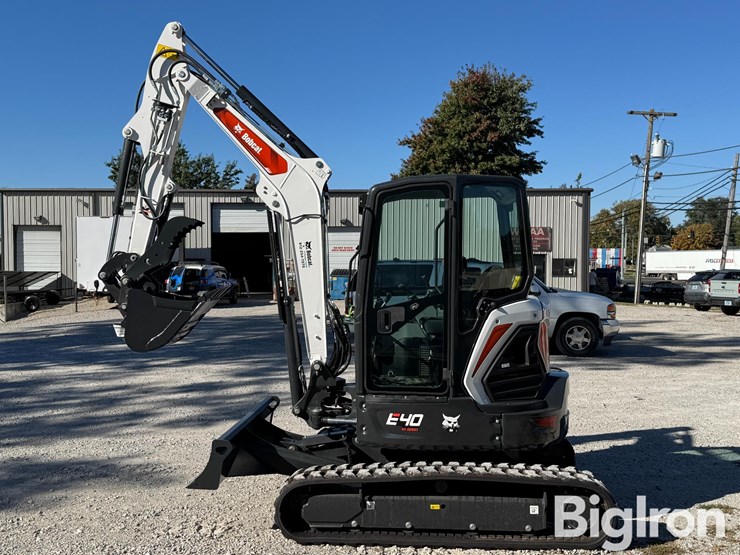2026-bobcat-e40-image-8
