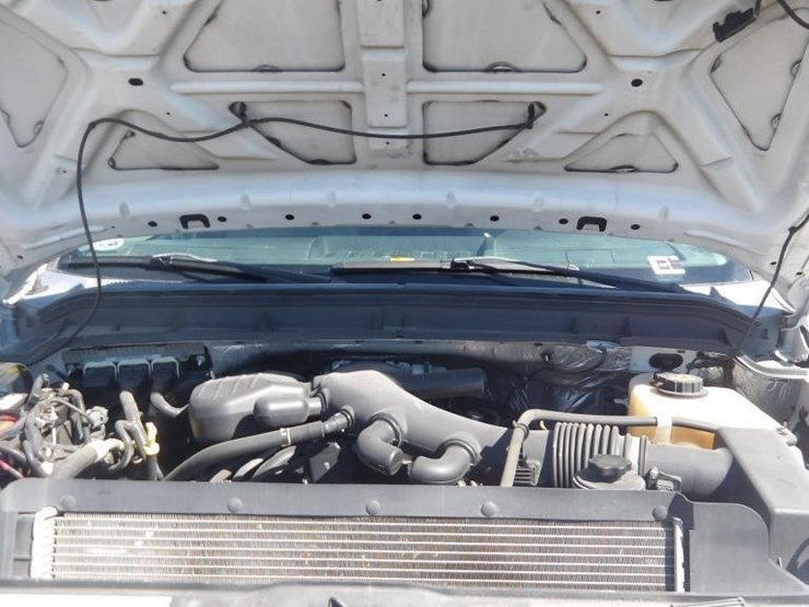 2011-ford-f550-image-11
