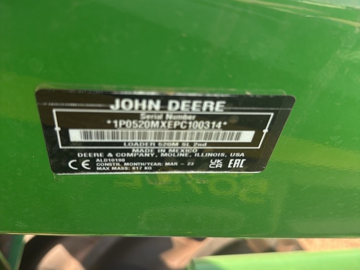 2023-john-deere-5075e-image-19