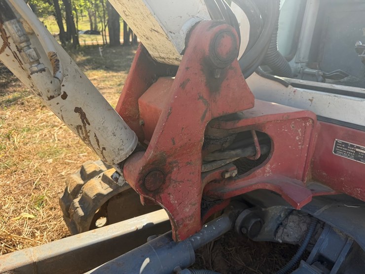 2007-takeuchi-tb135-image-16