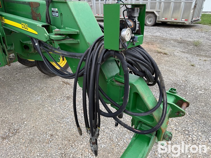 2009-john-deere-1790-ccs-image-13