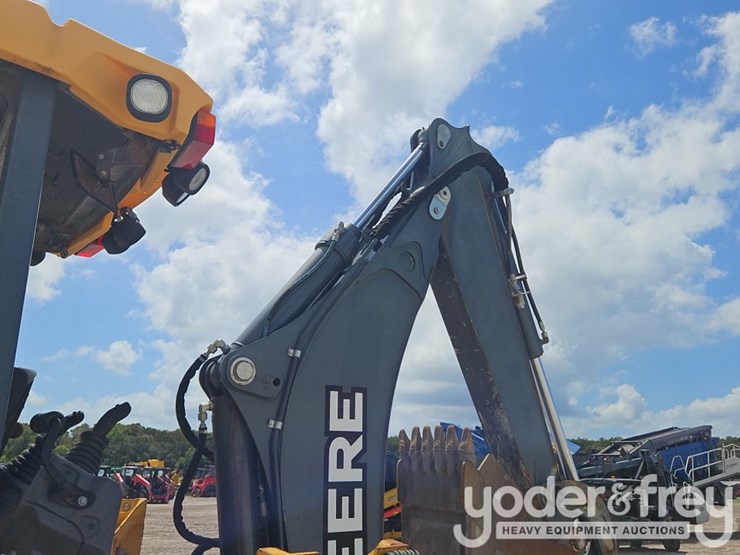 2020-deere-310sl-image-20