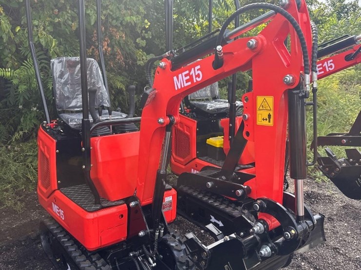 new-sd-lanch-co-mini-excavator-model-me15-image-2