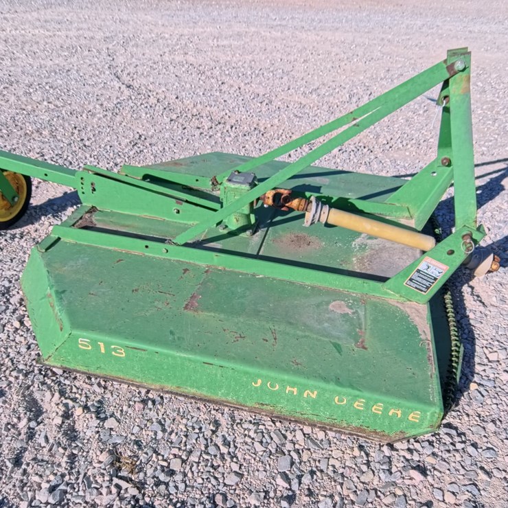 JOHN DEERE 513