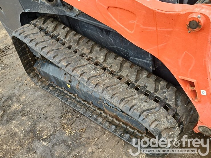 2023-kubota-svl97-2-image-12
