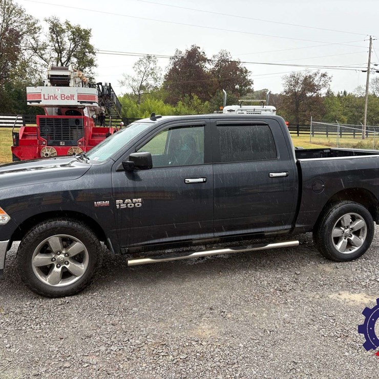 2016 DODGE 1500