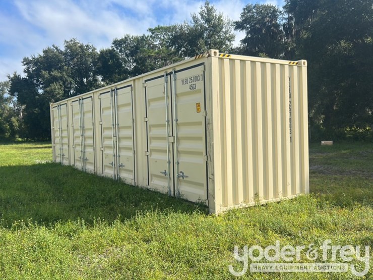 40'-multi-door-container-image-4