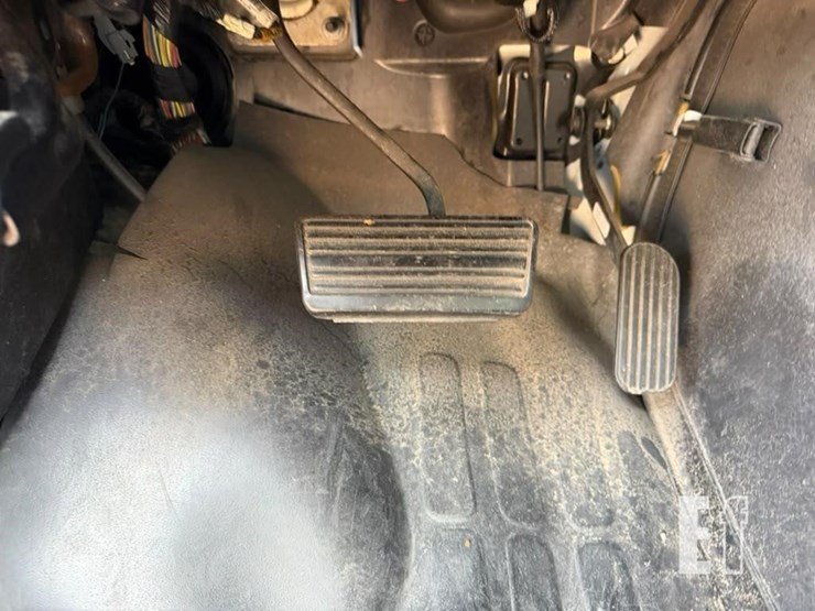 2005-chevrolet-express-1500-image-11