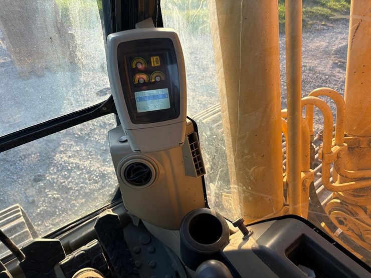 2004-caterpillar-318cl-image-12