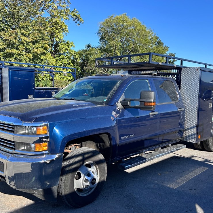 2016 CHEVROLET 3500