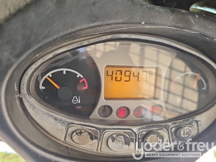 2019-bobcat-t595-image-33
