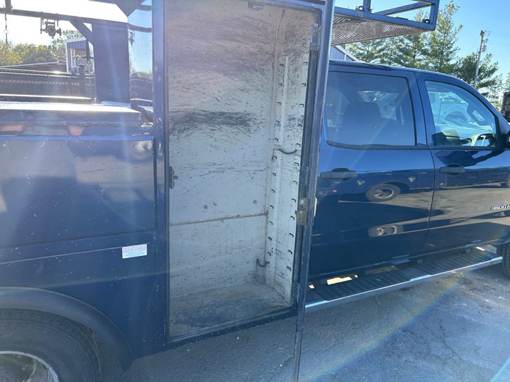 2016-gmc-3500-image-22