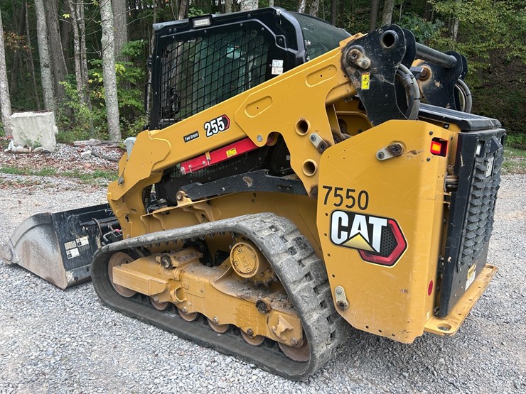 2025-caterpillar-255-image-6