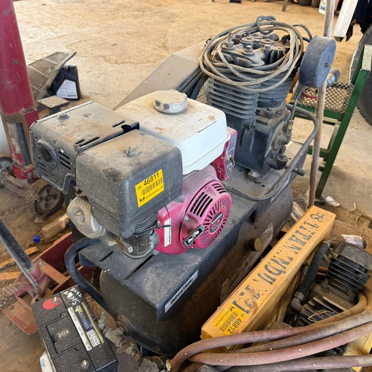 #46811 • NAPA 821033GTH Air Compressor 8090260251 INV#46811