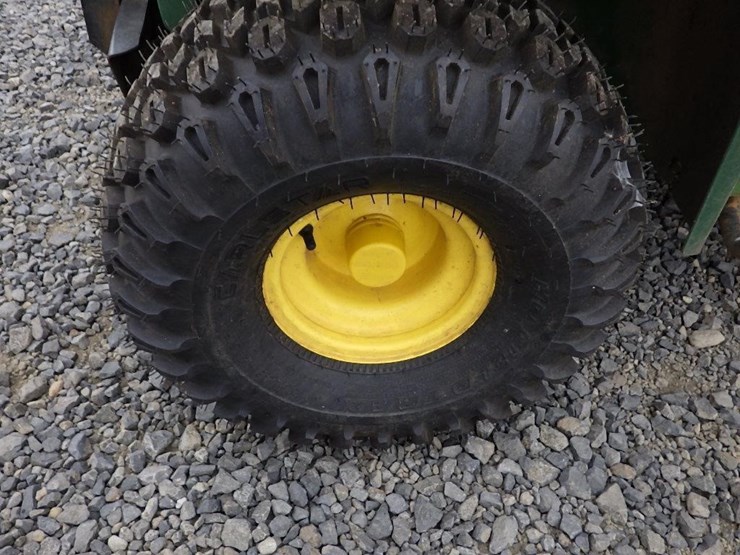 john-deere-gator-image-10
