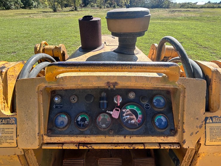 1978-deere-555a-image-37