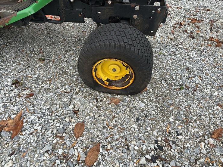 john-deere-425-image-9
