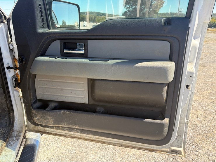 2013-ford-f150-xlt-image-28