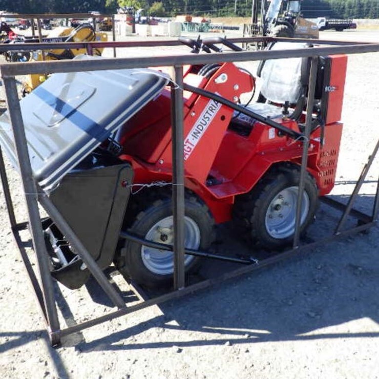 2026 AGT SDA-140W Skid Steer Loader