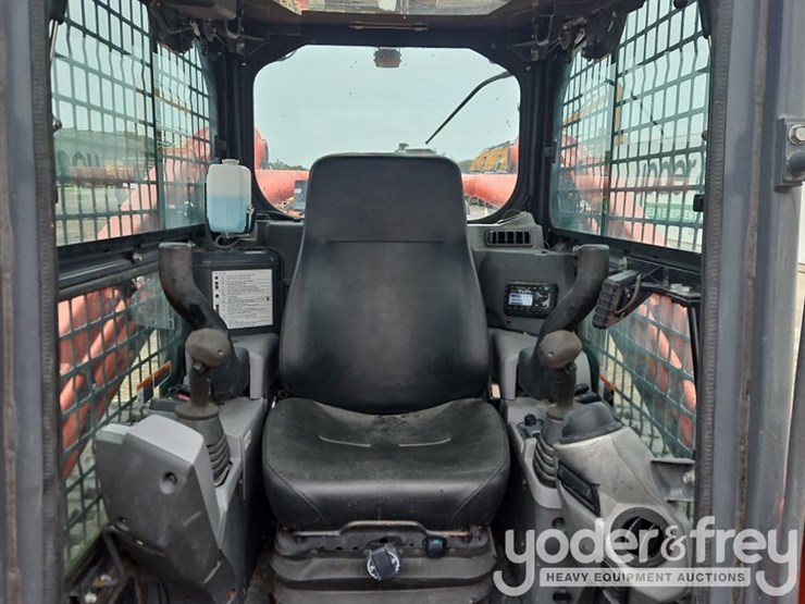 2023-kubota-svl97-2-image-23