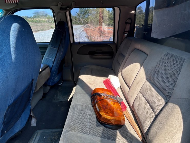 2001-ford-f350-xlt-image-30