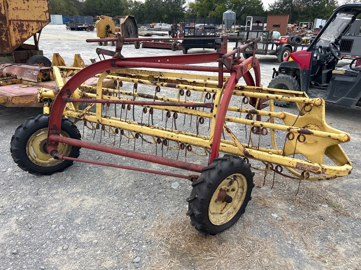 new-holland-256-image-4