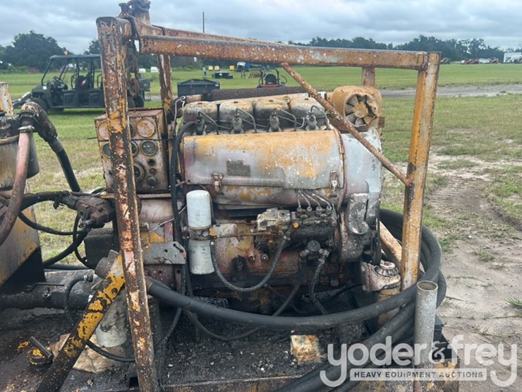6"-hydraulic-power-unit-with-4-cyl-deutz-engine-image-10