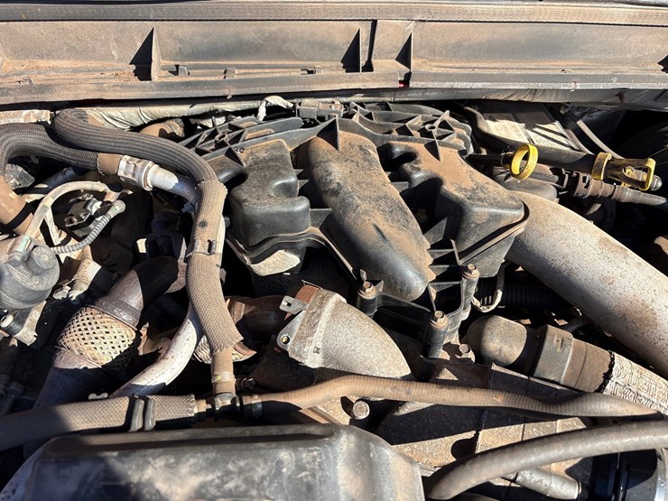 2014-ford-f350-image-32