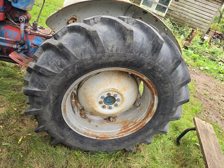 ford-800-image-19