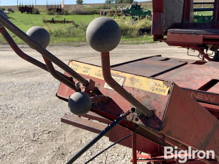 new-holland-stackliner-1034-image-12