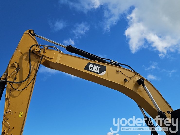 2019-caterpillar-336-image-20