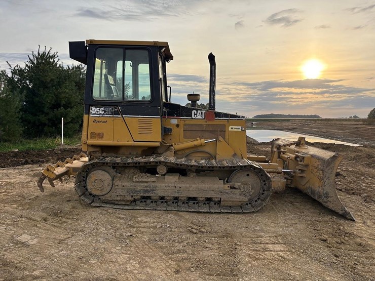 2001-caterpillar-d5c-xl-image-5