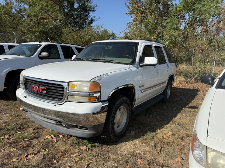 2005-gmc-yukon-image-1