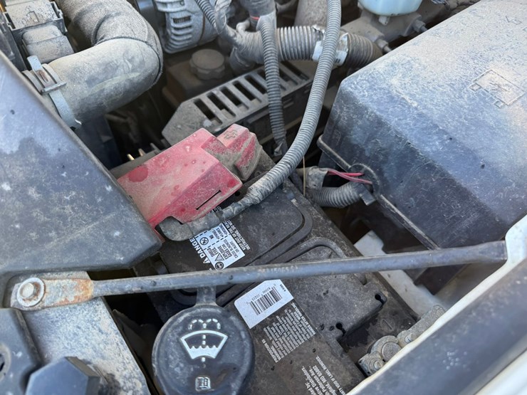 2014-chevrolet-3500-image-49